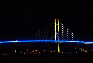 Beleuchtete Rügenbrücke am 20. Oktober Foto: Marius Jaster Foto: Marius Jaster