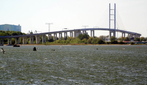 Blick von Altefähr auf die Rügenbrücke